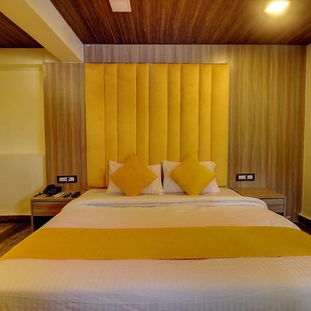 مومباي Hotel Priceless المظهر الخارجي الصورة